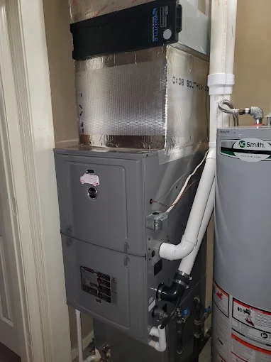 High-efficiency furnace installation with clean ductwork by 4-T's